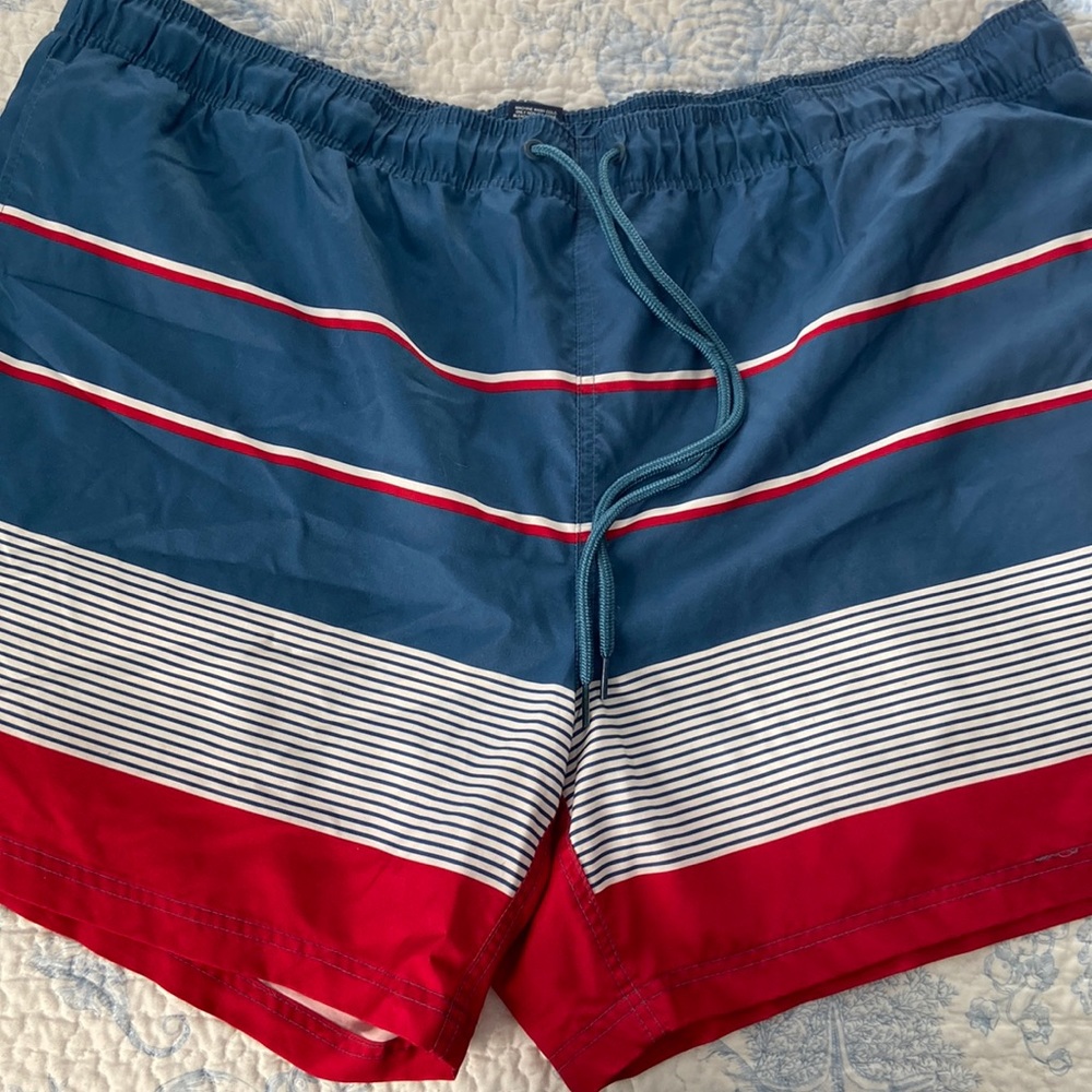 Mel’s GEORGE swim trunks. Has pockets. Size 3XL (48-50).